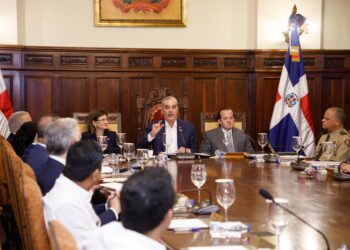 Gobierno anuncia nuevas medidas para enfrentar el impacto de la crisis en Medio Oriente sobre la economía dominicana
