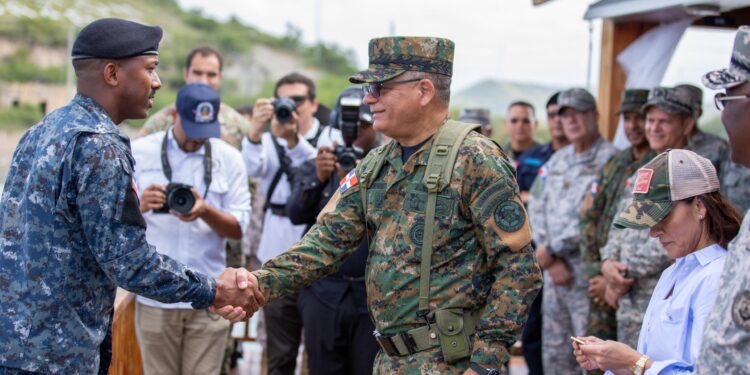 Armada Dominicana fortalece capacidades estratégicas con entrenamientos conjuntos con los Estados Unidos