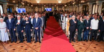 Empresarios y sindicalistas se comprometen a seguir trabajando junto al Gobierno en favor del crecimiento económico y bienestar de trabajadores