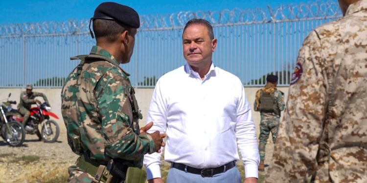 Ministerio de Agricultura refuerza controles fronterizos y anuncia medidas de sanidad vegetal en Elías Piña