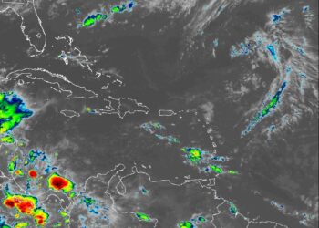 Indomet: Onda tropical provocará aguaceros esta tarde en varias localidades del país