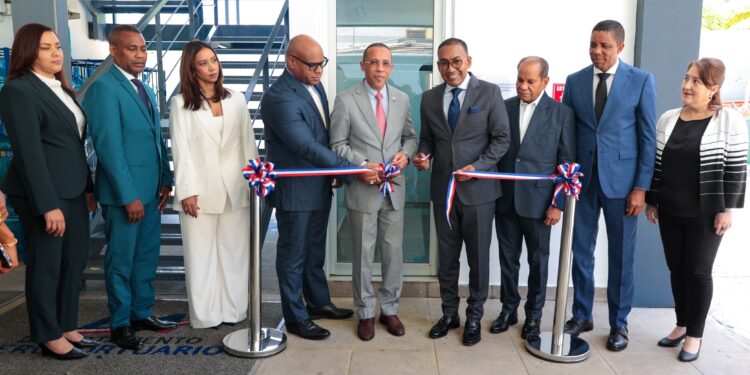 Directores DA y Contraloría inauguran unidad auditoría velará por transparencia en procesos