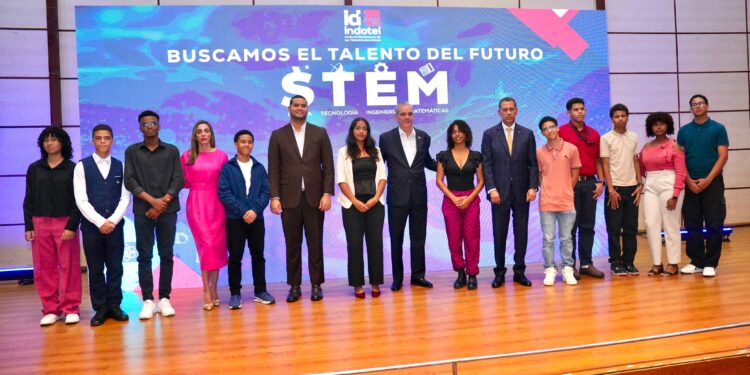 Presidente Abinader encabeza reconocimiento del Indotel a más de 170 estudiantes destacados en concurso de vocaciones STEM