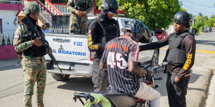 En agosto DGM deporta 34,195 indocumentados por los pasos fronterizos