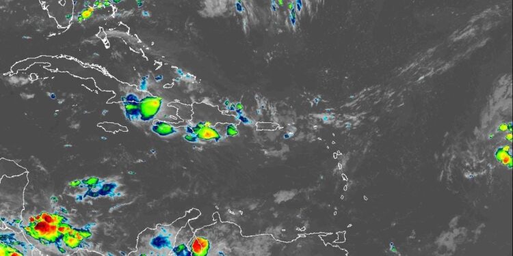 Indomet prevé aguaceros fuertes, tormentas eléctricas y ráfagas de viento este martes por efectos de una vaguada