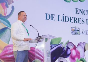 Ministro de Agricultura advierte relevo generacional es fundamental para garantizar futuro del agro dominicano