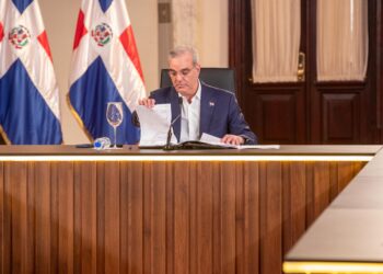 Presidente Abinader anuncia ampliación del Acueducto del Cibao Central y solución a la distribución de agua en Santo Domingo