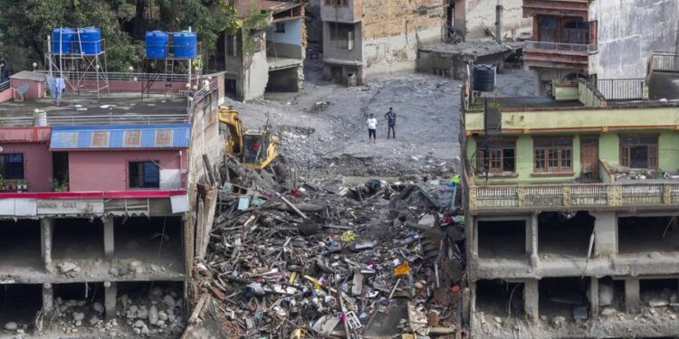 Nepal eleva a 1,355 los muertos y mantiene en casi 5,000 los desaparecidos tras la riada