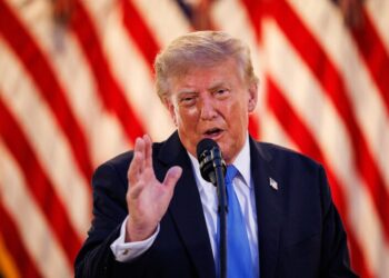 Trump dice tener munición ilimitada para la guerra con Irán y niega que se venda a aliados