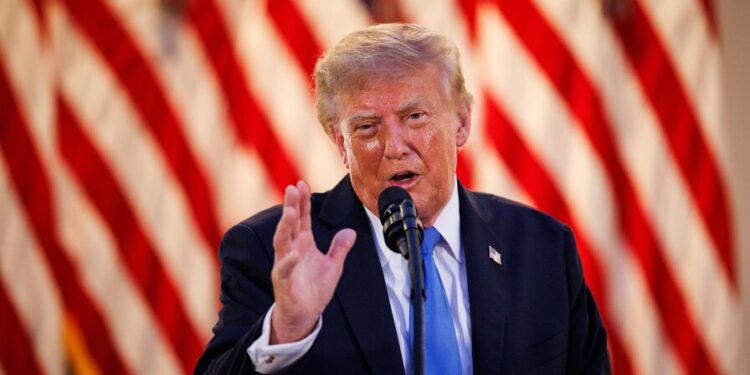 Trump dice tener munición ilimitada para la guerra con Irán y niega que se venda a aliados