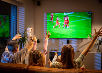 El deporte representó el 25 % del consumo hispano de TV en EE. UU. en primer semestre de 2026